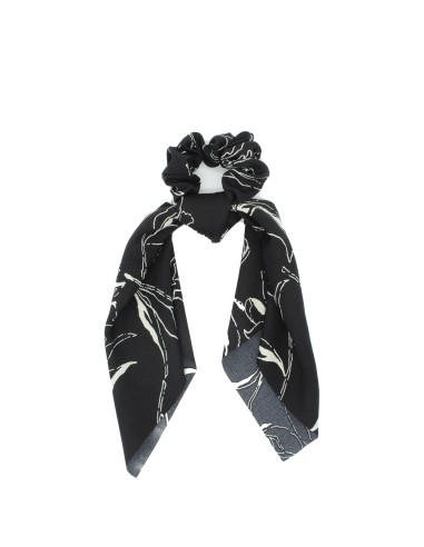 Coletero pañuelo en tejido vicoso en color negro y líneas asimétricas blancas